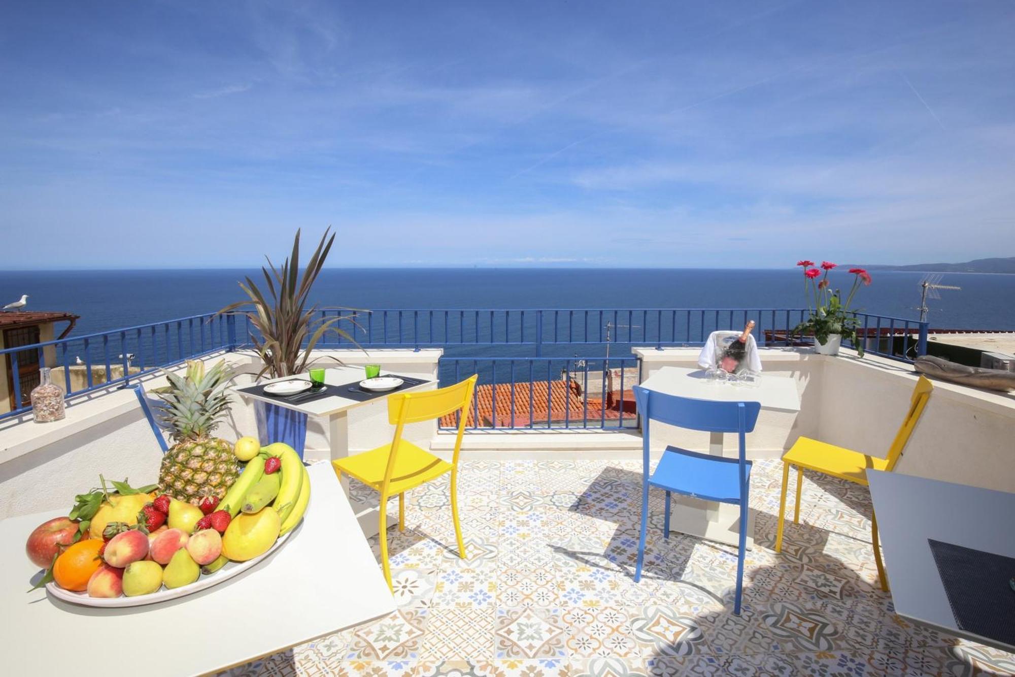 B&B Domos Mi & Ro Castelsardo Exterior foto