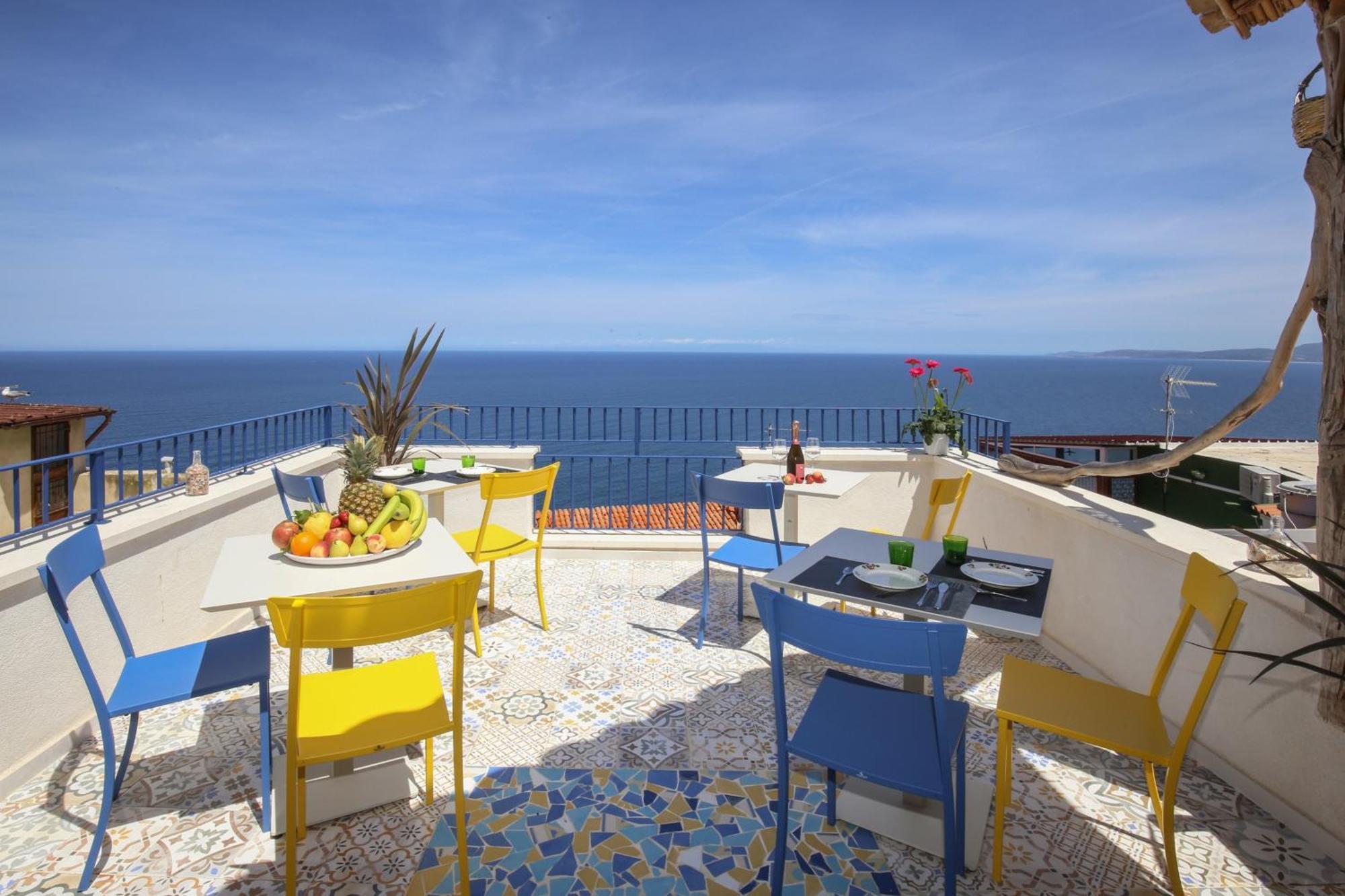 B&B Domos Mi & Ro Castelsardo Exterior foto