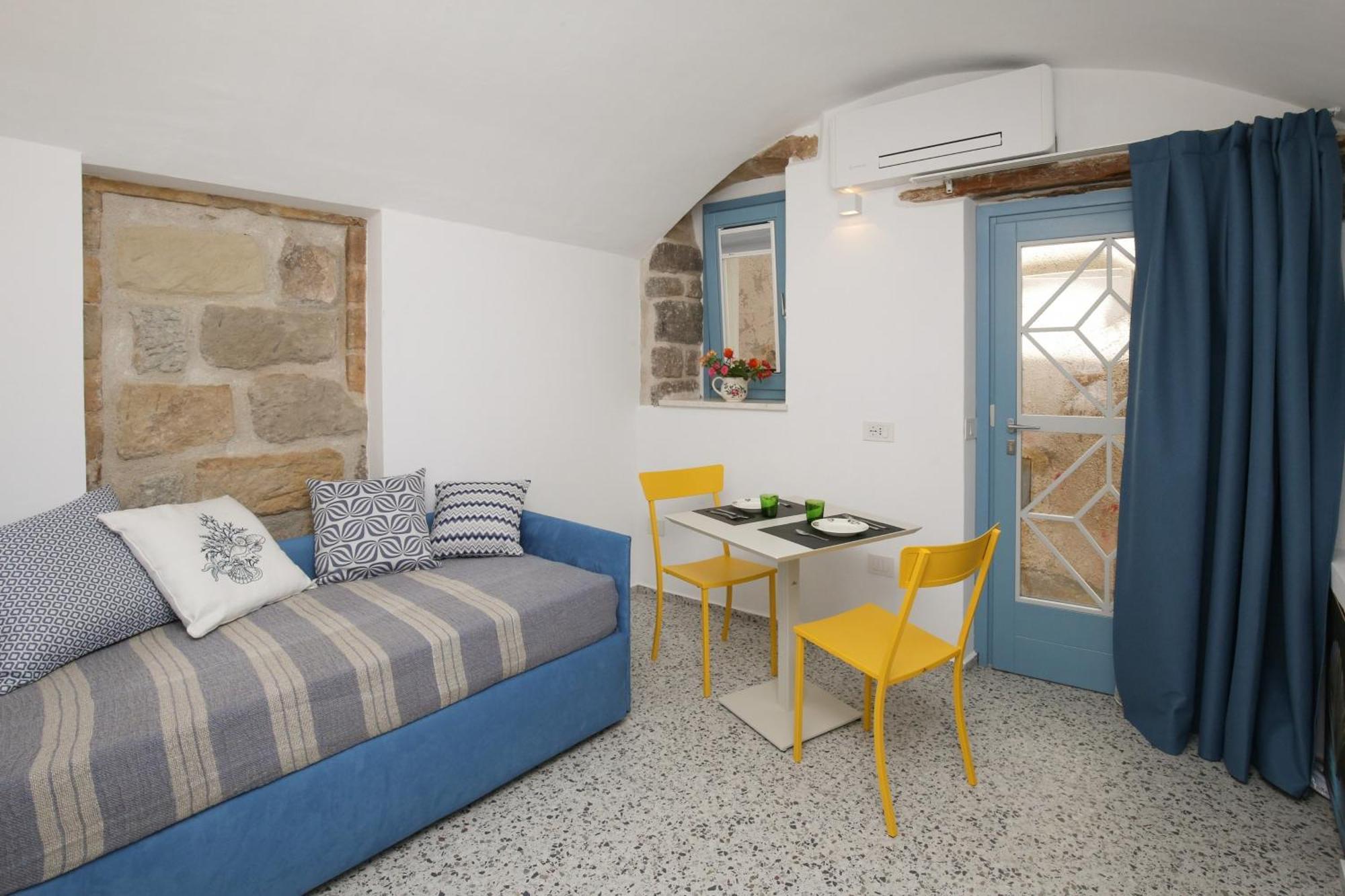 B&B Domos Mi & Ro Castelsardo Exterior foto